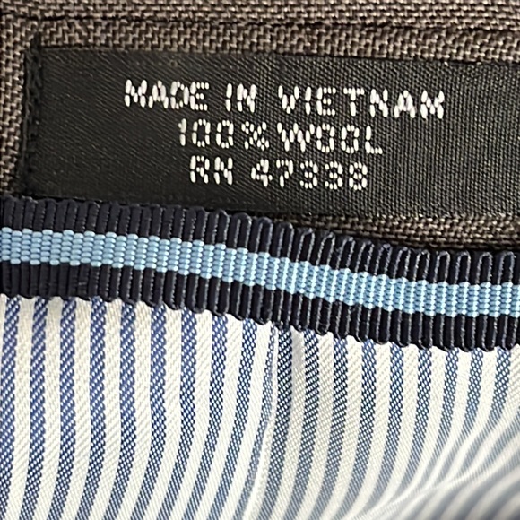 Tommy Hilfiger windowpane print suit 42S - Picture 4 of 12